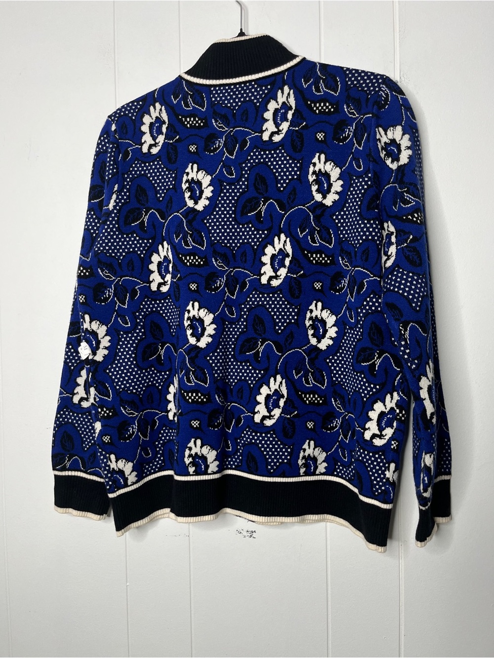 Anne Klein Royal Blue and Black Floral Full Zip Cardigan Sweater Size M - Picture 2 of 5